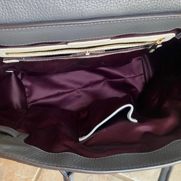 Henri bendel bag - Picture 2 of 5